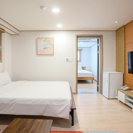 J2 Family Hotel Čedžu Exteriér fotografie