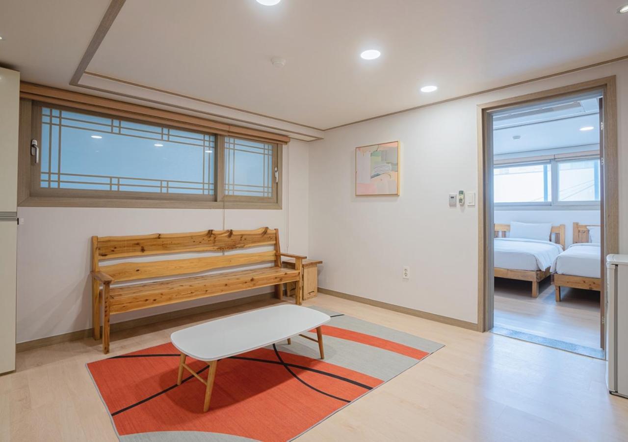 J2 Family Hotel Čedžu Exteriér fotografie