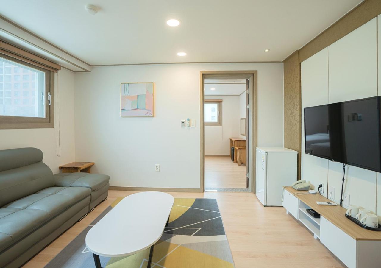 J2 Family Hotel Čedžu Exteriér fotografie