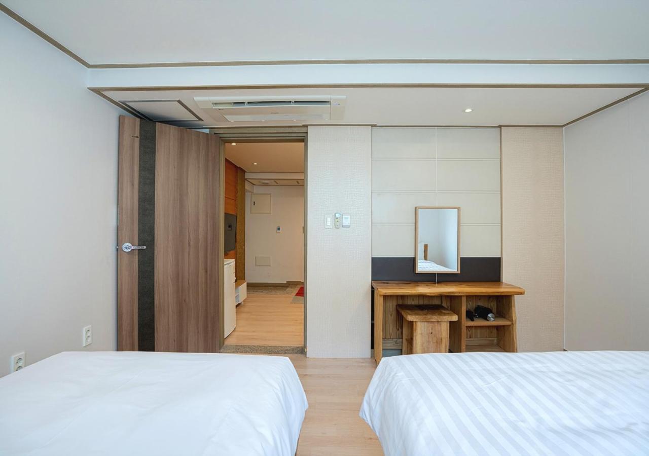 J2 Family Hotel Čedžu Exteriér fotografie