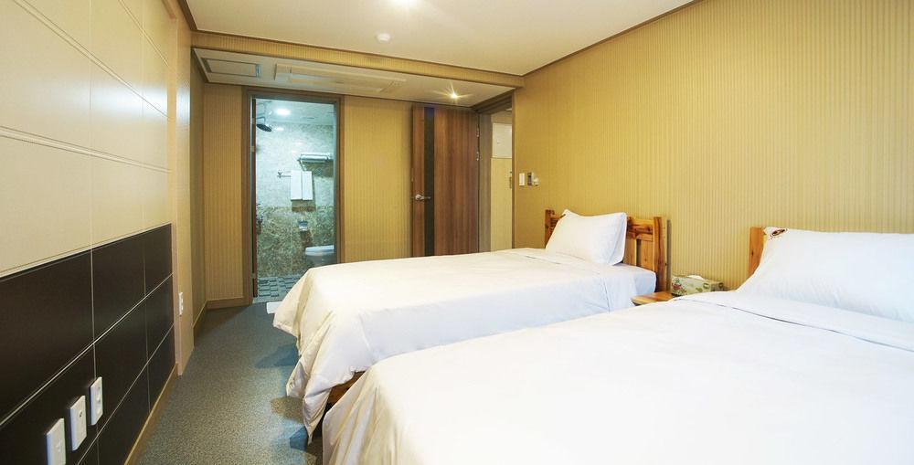 J2 Family Hotel Čedžu Exteriér fotografie