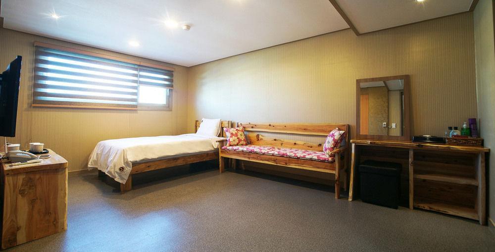 J2 Family Hotel Čedžu Exteriér fotografie