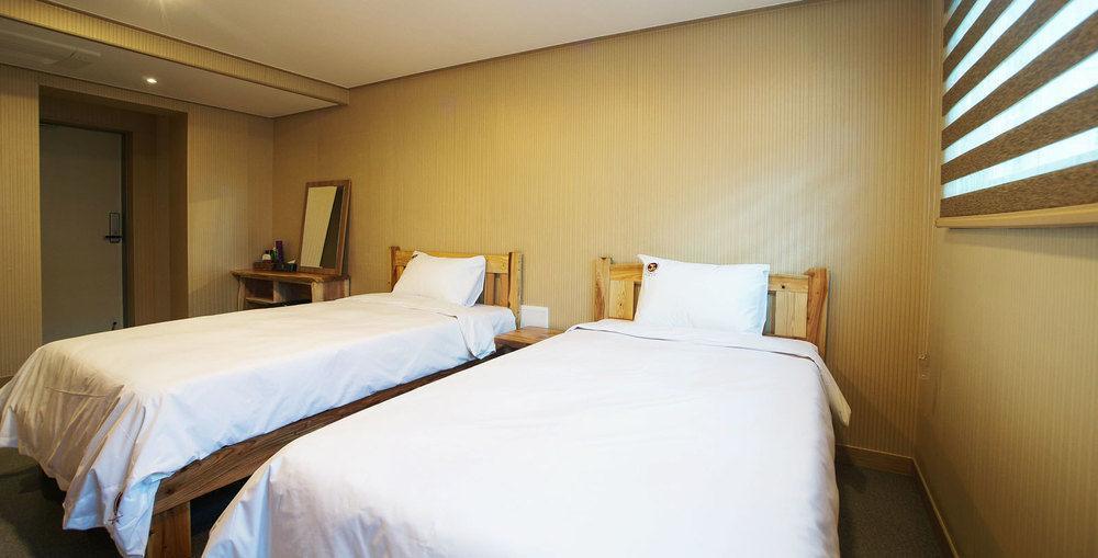 J2 Family Hotel Čedžu Exteriér fotografie